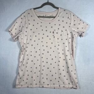 Levis Womens 1X Pink Daisy Floral Print Pocket T-Shirt Short Sleeve Tee